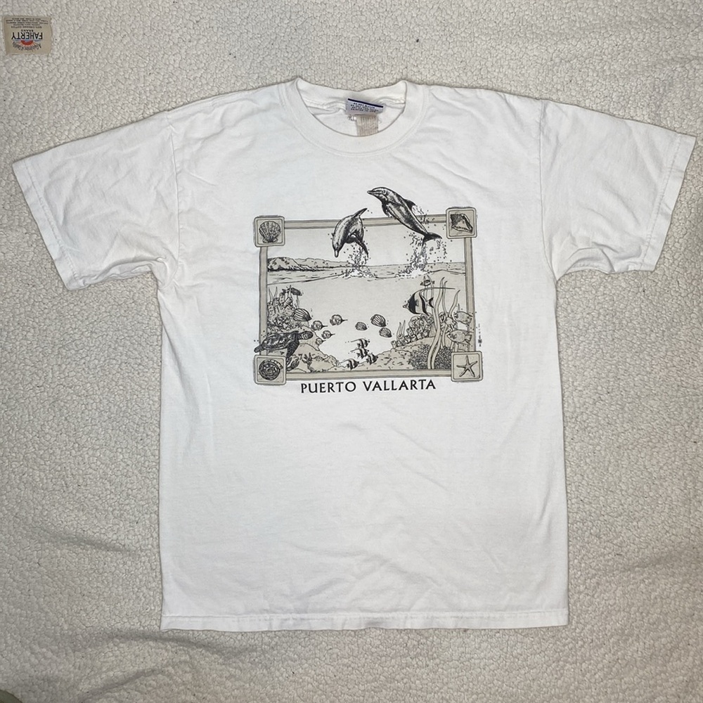 Del-Sol Puerto Vallarta Fish Dolphins T-Shirt: Size Medium